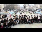 CUBICLE VACATION: 90 seconds in Trafalgar Square, London